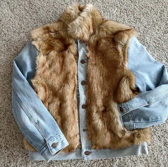 Levi's Furry Fury Faux Fur Oversized Denim Ex Boyfriend Trucker Jacket - Picture 5 of 8